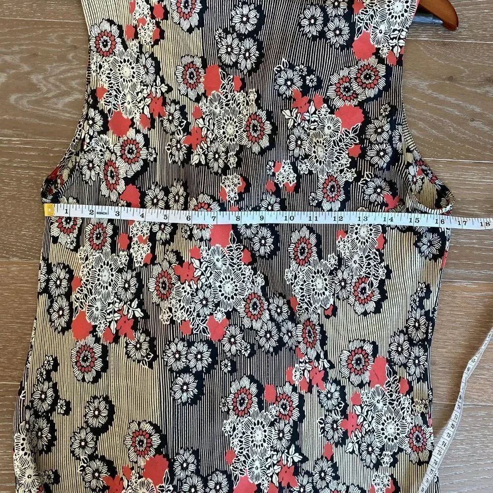 Tape Measure 100% Silk Floral Blouse | L